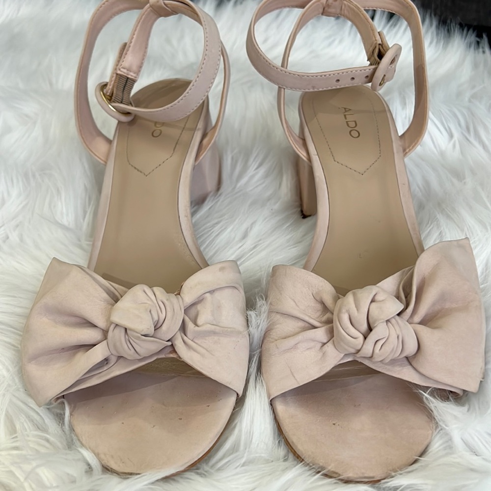 Aldo Beautie Size 8, natural color